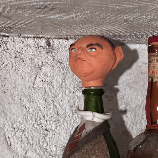 Photo d'un bouchon de bouteille de vin en forme de tête de gentlemen